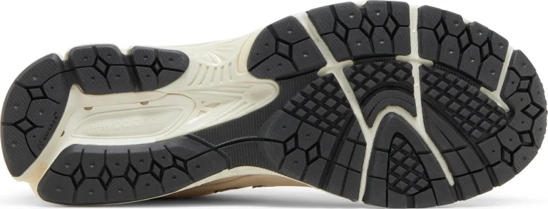 New Balance 2002R - Calm Taupe
