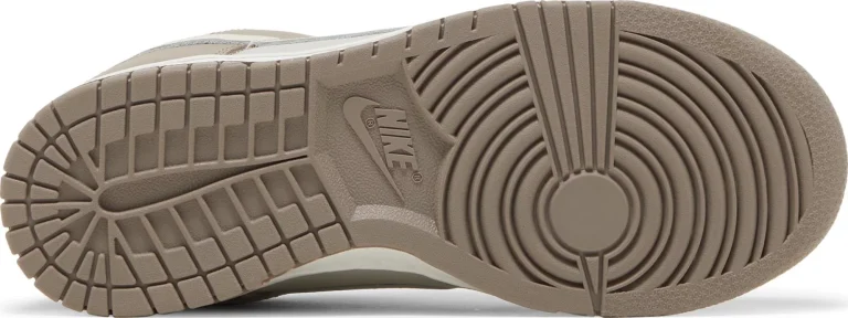 Dunk Low - Moon Fossil