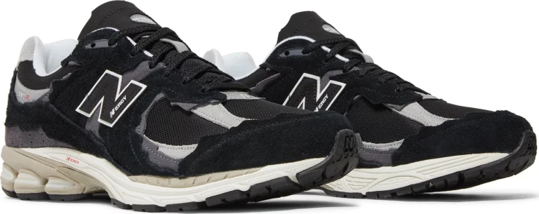 New Balance 2002R - Protection Pack - Black Grey