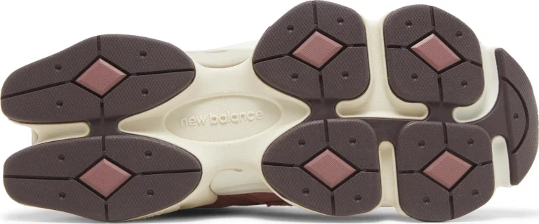 New Balance 9060 - Cherry Blossom
