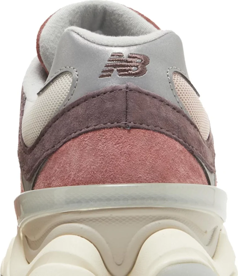 New Balance 9060 - Cherry Blossom