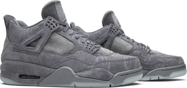 Air Jordan 4 Retro x Kaws - Cool Grey