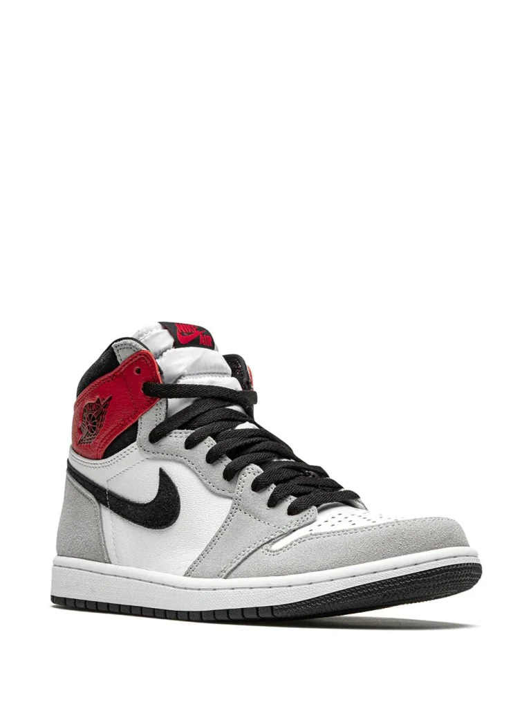 Air Jordan 1 High - Light Smoke Grey