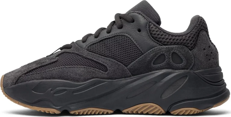 Yeezy Boost 700 - Utility Black
