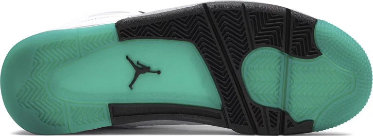 Air Jordan 4 Retro - Rasta