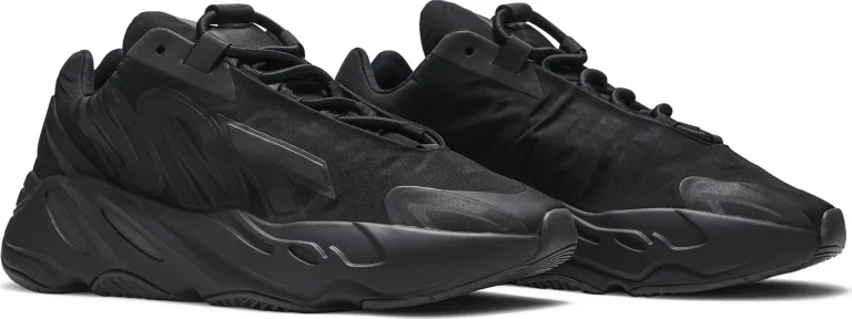 Yeezy Boost 700 -  MNVN Triple Black