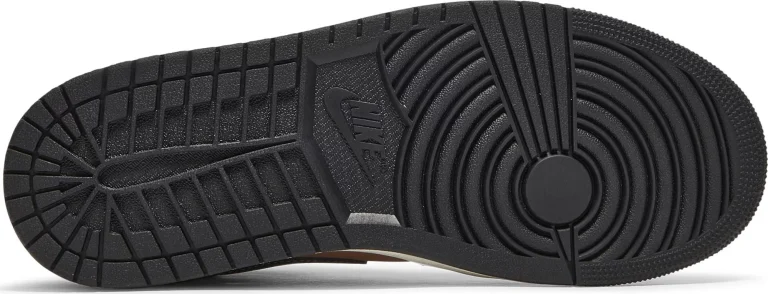 The Air Jordan 1 Mid SE - Dark Chocolate