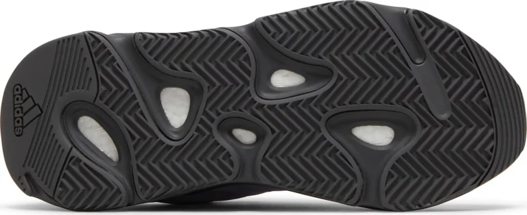 Yeezy Boost 700 - MNVN Geode