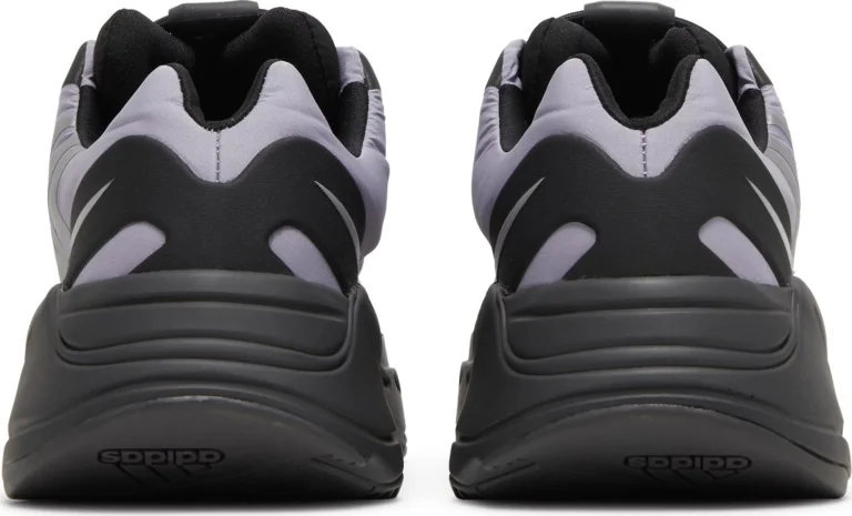 Yeezy Boost 700 - MNVN Geode