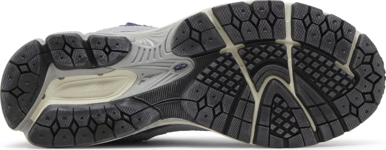 New Balance 2002R - Protection Pack - Purple