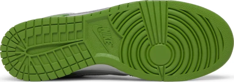 Dunk Low Safari Swoosh - Chlorophyll