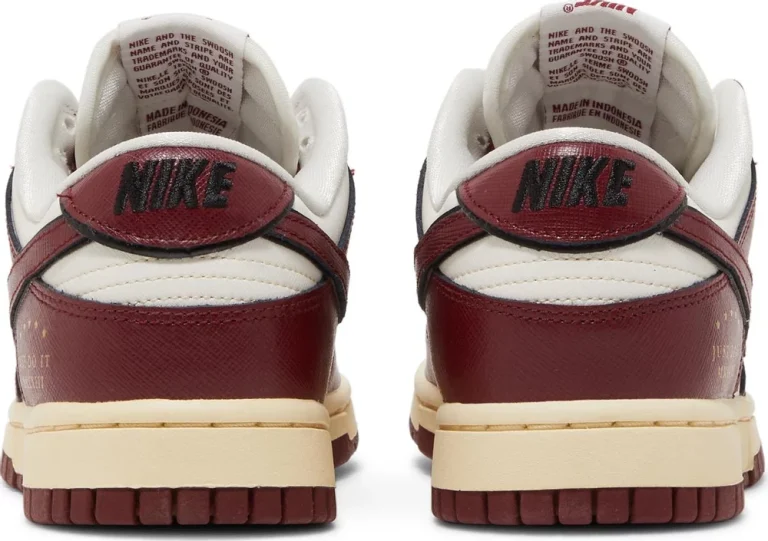 Dunk Low SE Sisterhood - Team Red