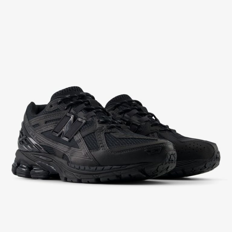 New Balance 1906 - Triple Black