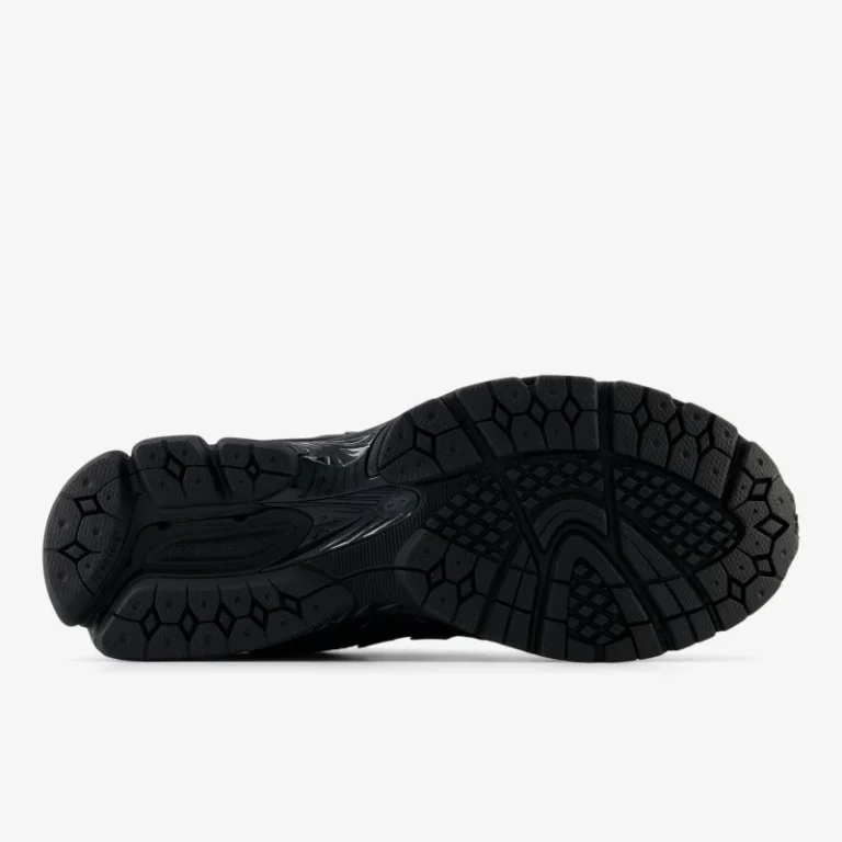 New Balance 1906 - Triple Black