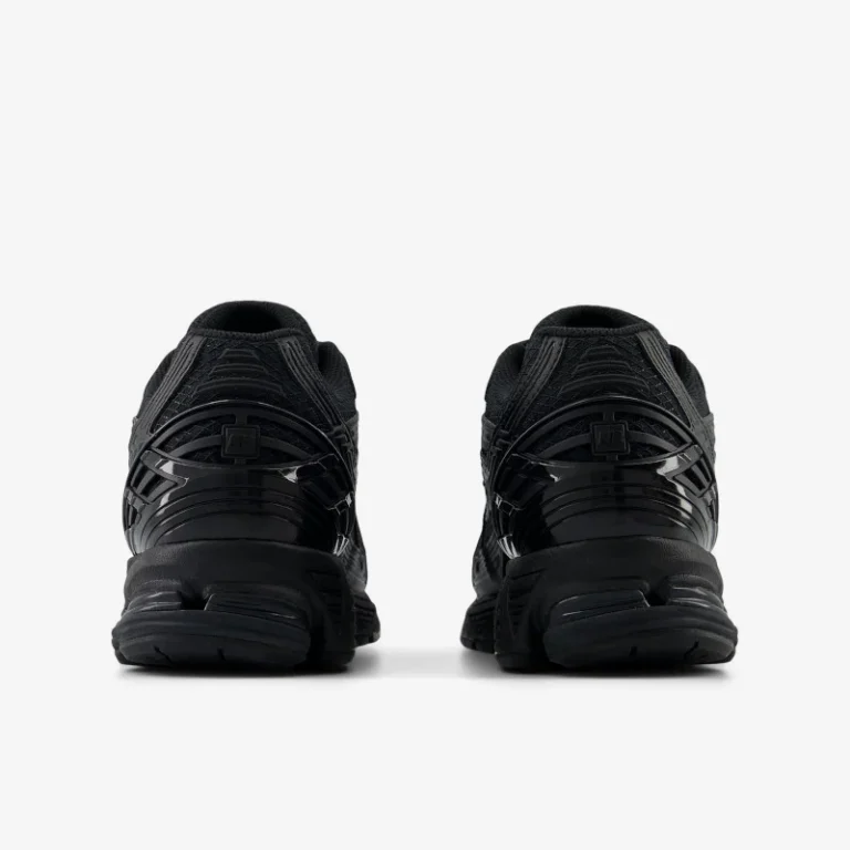 New Balance 1906 - Triple Black