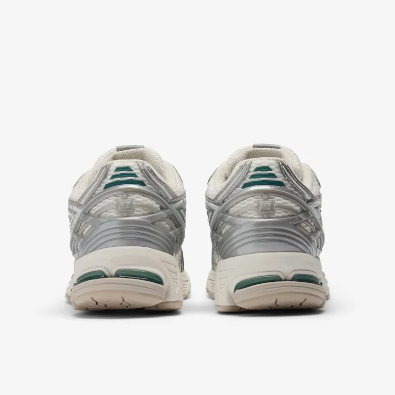 New Balance 1906 - Silver Metallic Cream