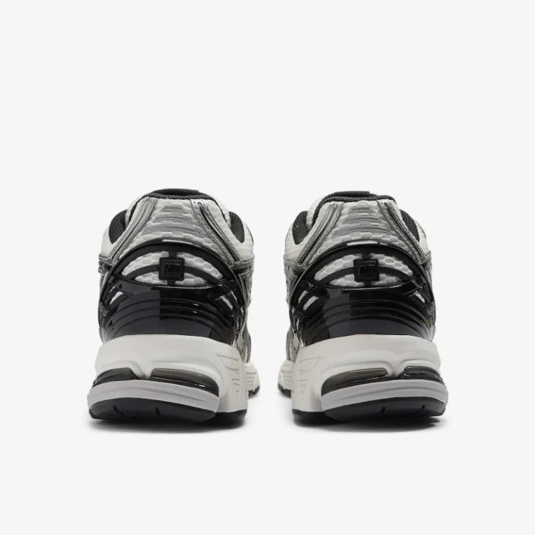 New Balance 1906 - Silver Metallic