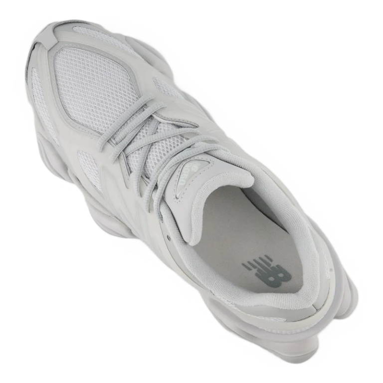New Balance 9060 - X Light Grey