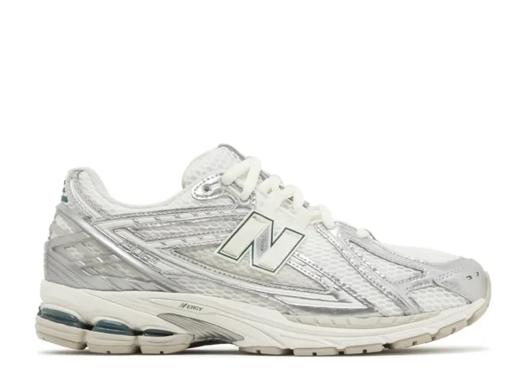 New Balance 1906 - Silver Metallic Cream