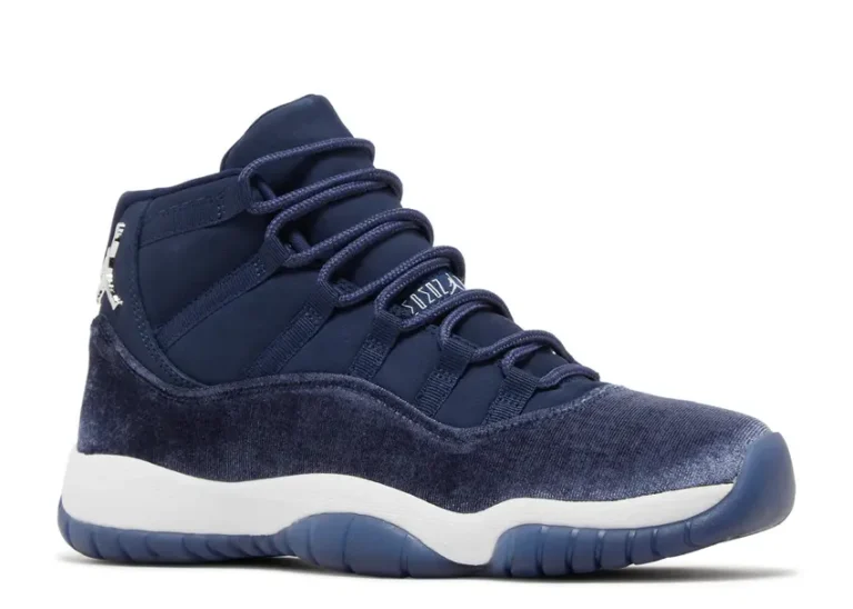 Air Jordan 11 Retro - Midnight Navy Velvet