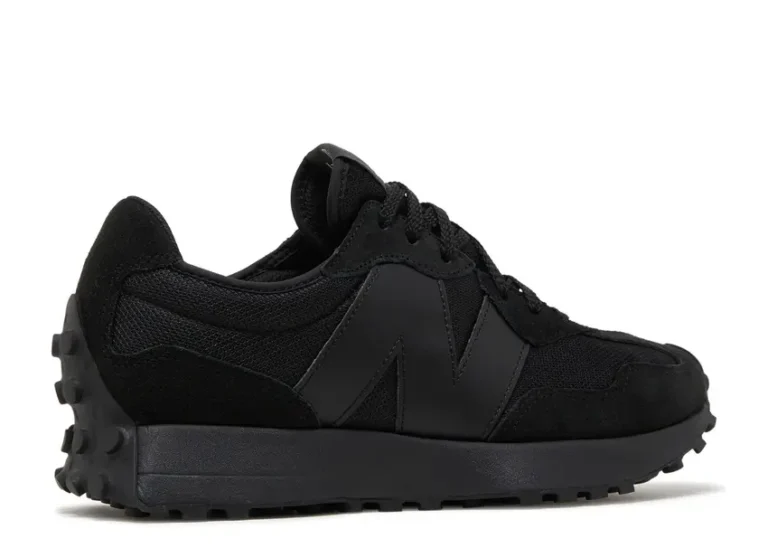 New Balance 327 - Triple Black