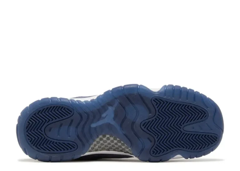 Air Jordan 11 Retro - Midnight Navy Velvet