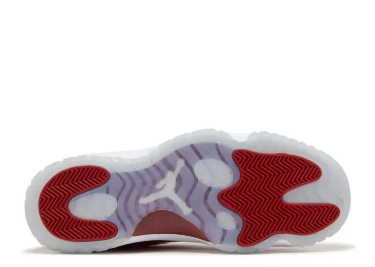 Air Jordan 11 Retro - Cherry