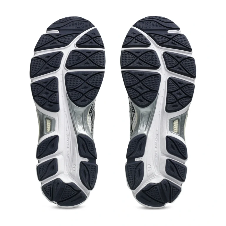 ASICS Gel-Cumulus 16 - White Midnight