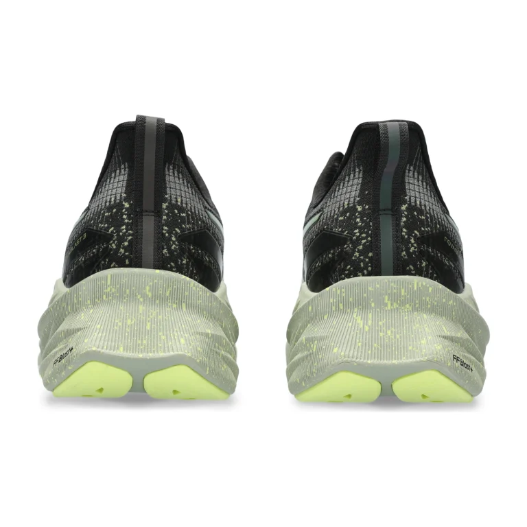 ASICS Novablast 3 LE - Black