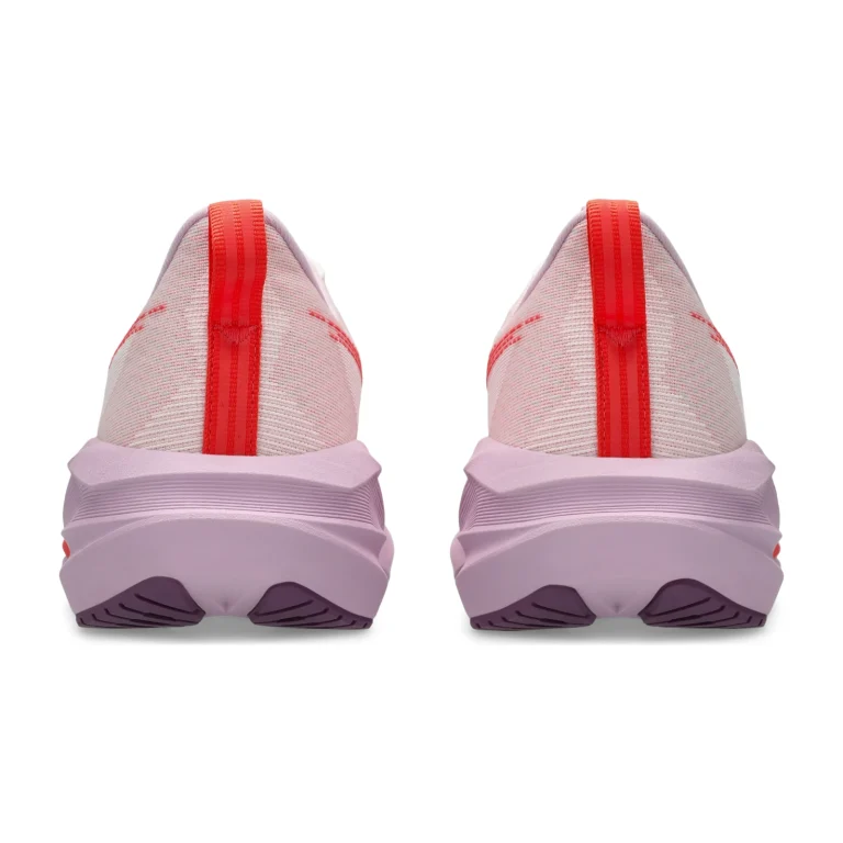 ASICS Novablast 5 - White Coral