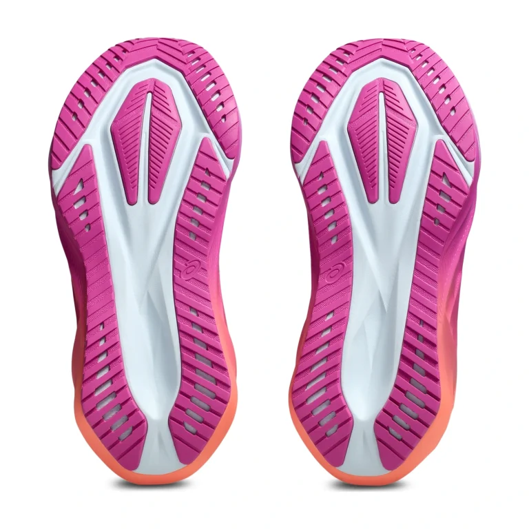 ASICS Novablast - Sky Digital