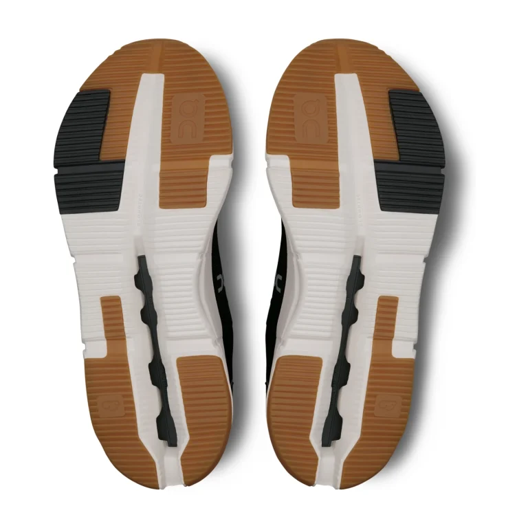On Cloudnova Form 2 - Black Ivory Gum