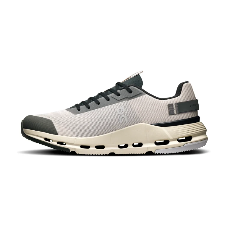 On Cloudnova Form 2 - Pearl Black