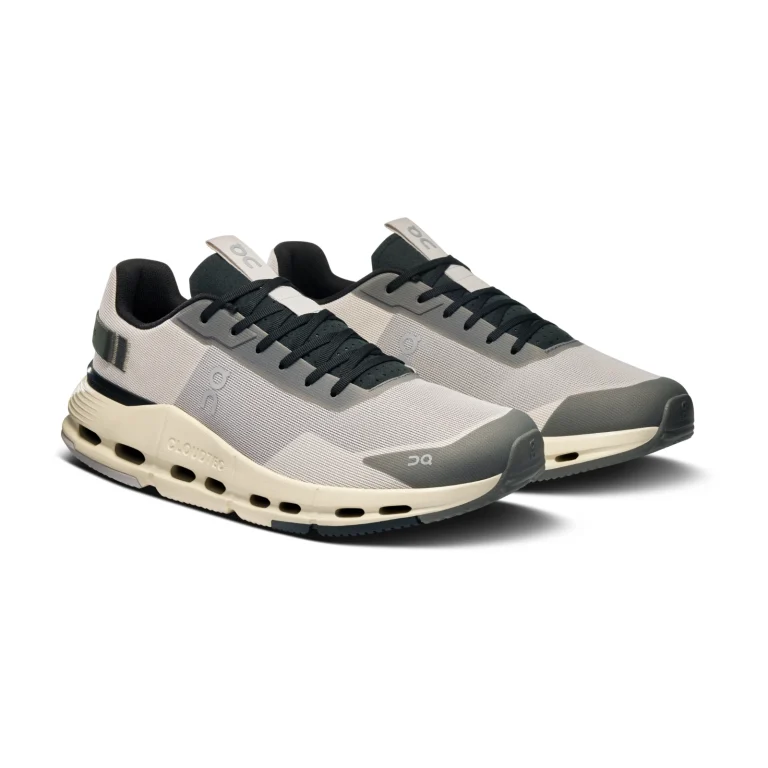 On Cloudnova Form 2 - Pearl Black