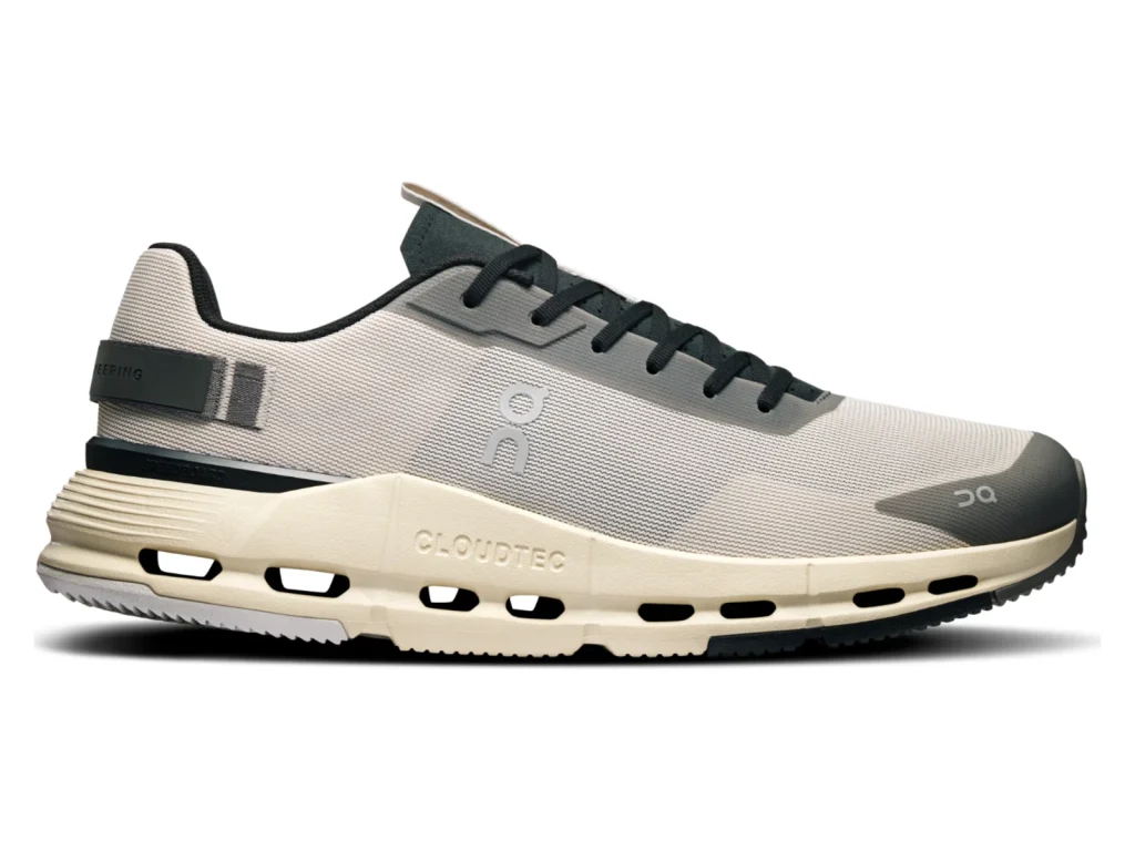 On Cloudnova Form 2 - Pearl Black