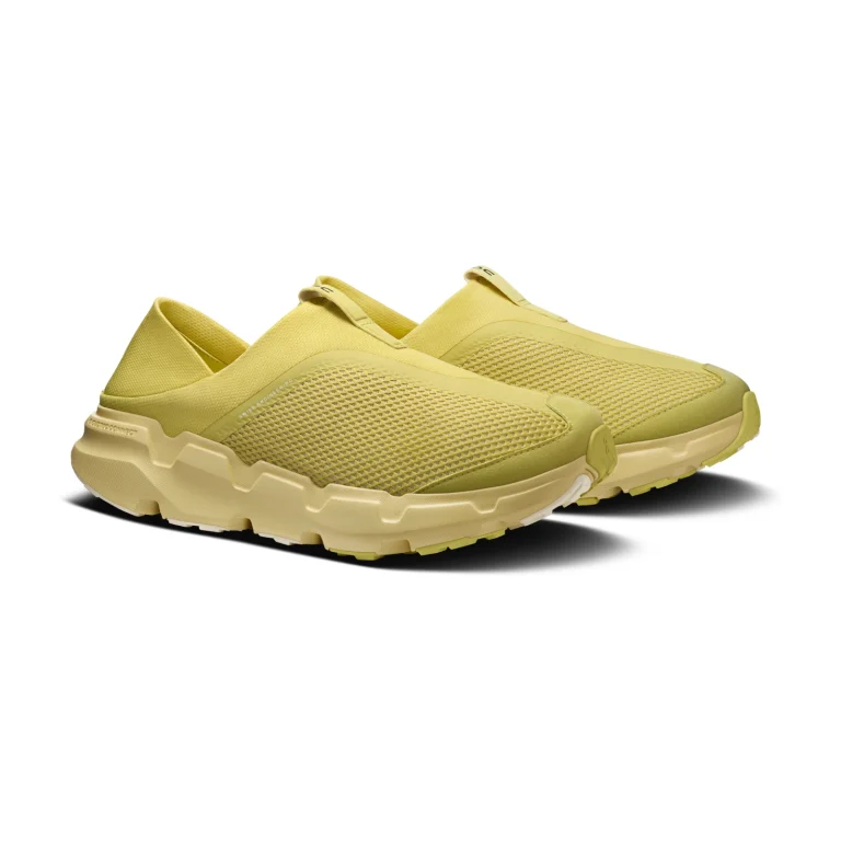 On Cloudsoma Moc - Acacia
